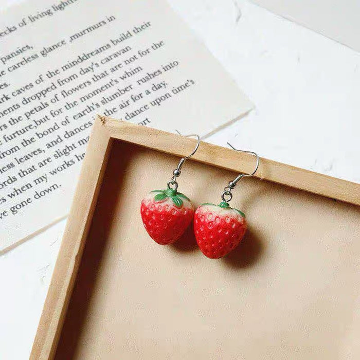 Strawberry resin earrings simple temperament small fresh girl heart earrings