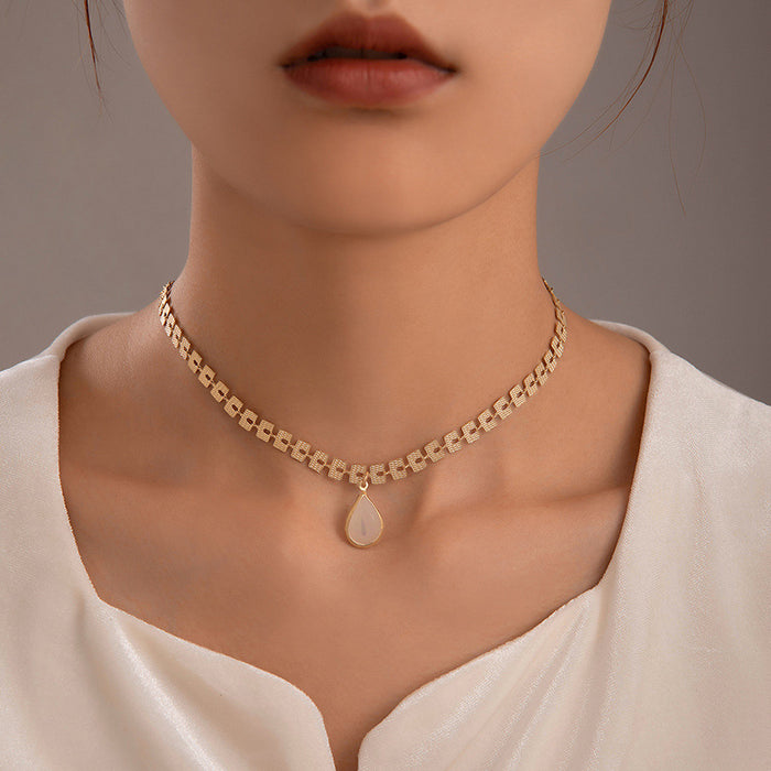 Water Drop Pendant Choker Necklace - Simple and Stylish Geometric Chain for Women