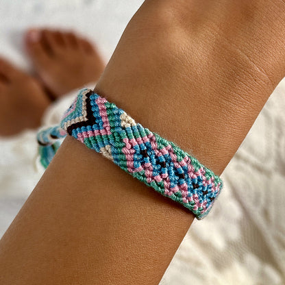 Bohemian Style Colorful String Bracelet - Ethnic Handwoven Beaded Jewelry for Women