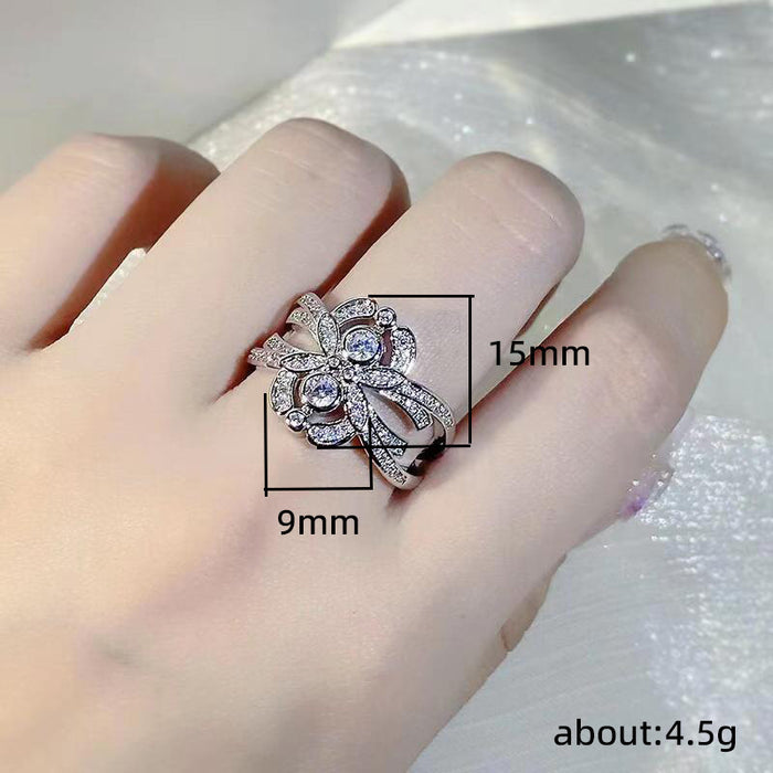 Retro style flower round diamond ring for women symmetrical cross ring