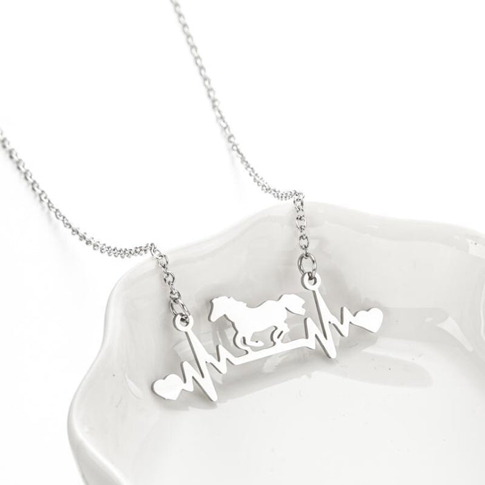 Heartbeat pendant necklace, summer geometric simple love-shaped clavicle chain cross-border light luxury animal horse jewelry