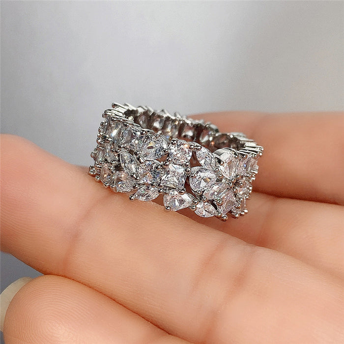 Luxury full-studded zircon ring, engagement diamond ring