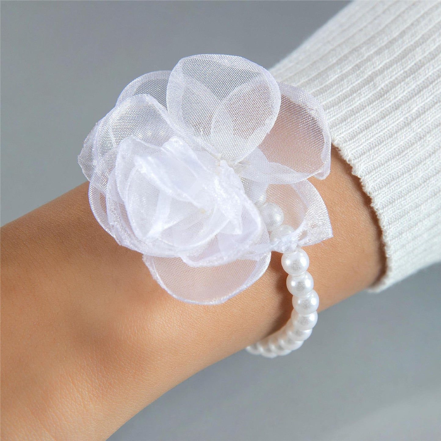 New Design Puffy Flower Bracelet - Single-Layer Velvet Lace Arm Chain Jewelry for Women