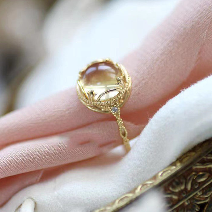 Anillo de dama estilo francés