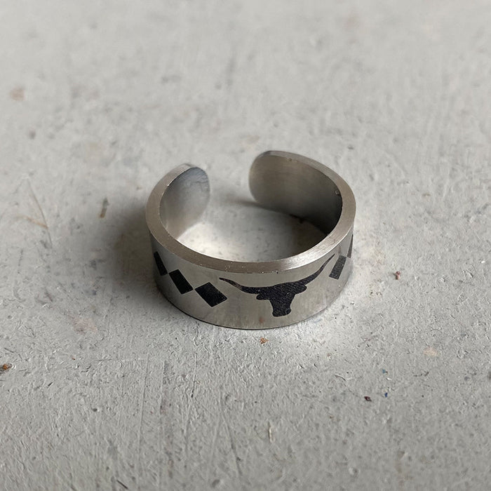 Anillo de la amistad de acero inoxidable con grabado de cabeza de toro occidental: diseño abierto ajustable para mujeres, estilo occidental moderno en INS