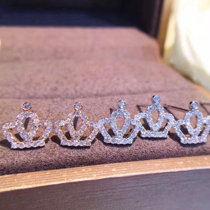 Mini crown earrings for students