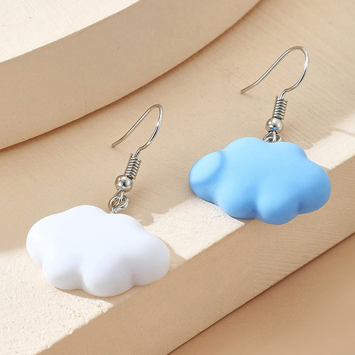 Pendientes de gancho para la oreja con nubes en contraste azul y blanco, pendientes sencillos y modernos