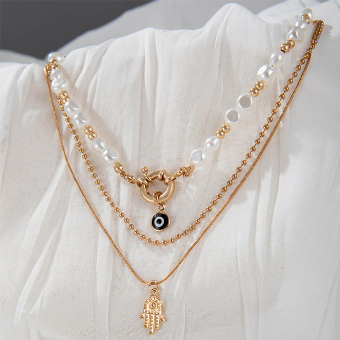 Exaggerated Round Pendant Necklace with Baroque Pearl