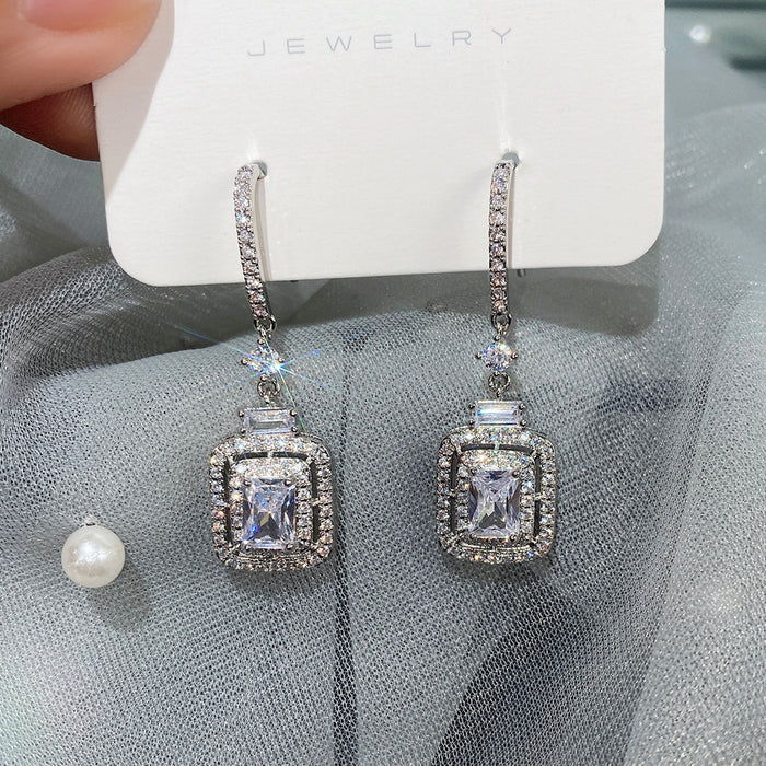 Square diamond and zircon ear hooks in white gold inlaid princess earrings