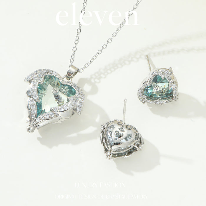 Conjunto de collar y pendientes con corazón de diamantes de imitación: joyas de novia con un toque de elegancia