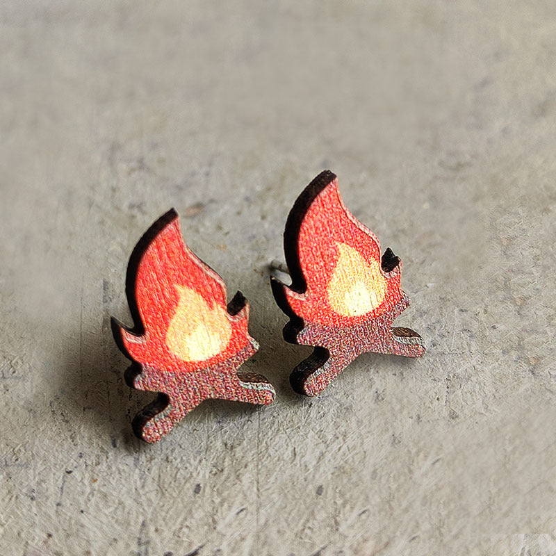Pendientes de fuego de madera
