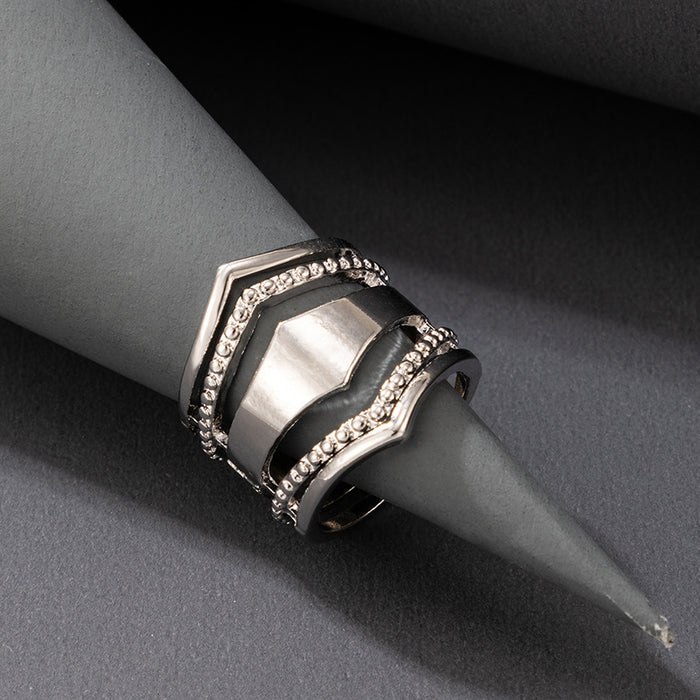 Hollow geometric irregular single ring