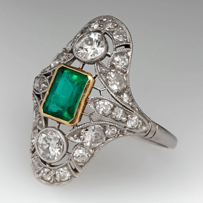 Hollow pattern ring lace imitation emerald zircon evening ring