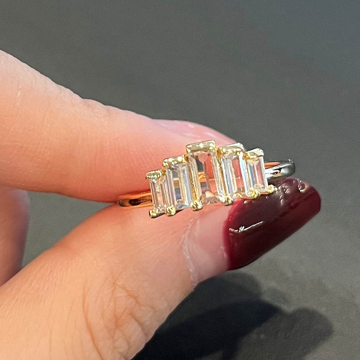 Anillo de dedo índice de circonita súper brillante, anillo de lujo ligero de estilo apilable de nicho