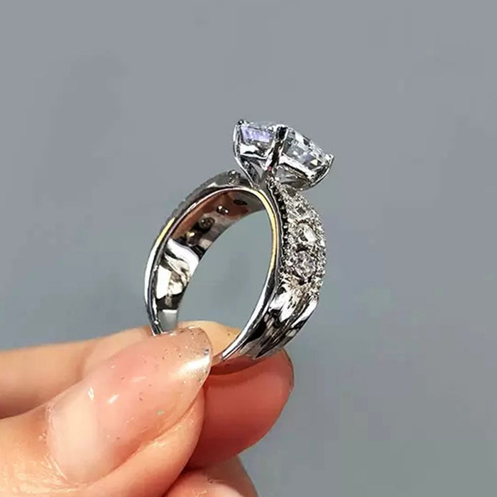 Women's simulated diamond ring inlaid with super shiny zircon ring, foreign trade wholesale