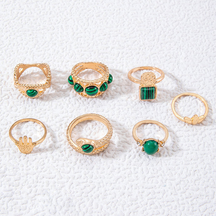 Retro Green Pattern Gemstone Ring Set - Creative Snake Eye Seven-Piece Set for Women