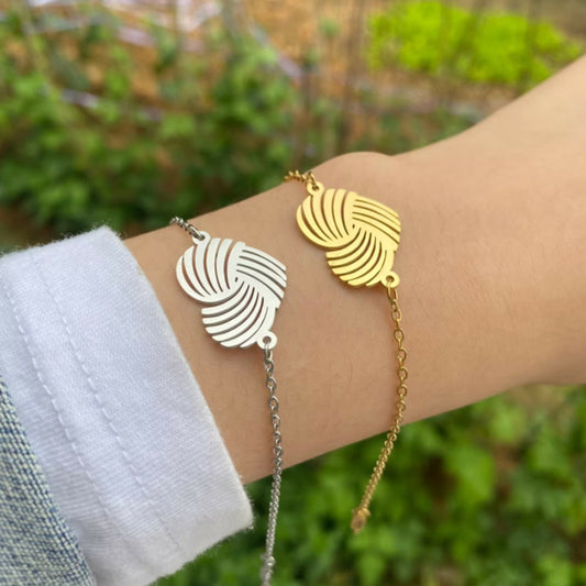 Pulseras colgantes de amor dulce, accesorios versátiles transfronterizos con corazón de melocotón geométrico simple europeo y americano