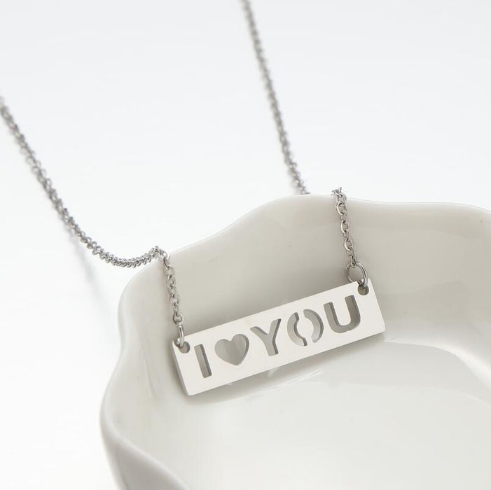 Collar de clavícula con llave I LOVE YOU, colgante de personalidad de acero inoxidable con diseño de nicho al por mayor