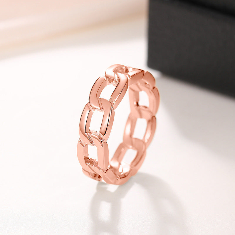 Anillo sencillo de hombre moderno, metálico, europeo y americano.