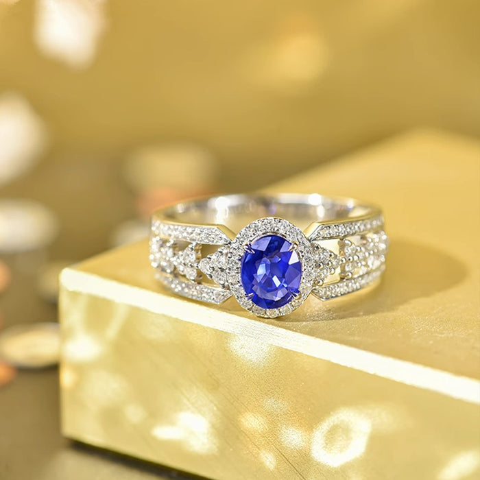 Anillo de diseño de joyería de alta gama, anillo retro de tendencia nacional total hueco