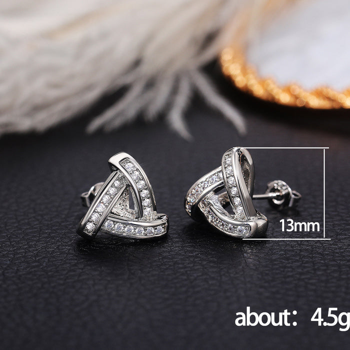 Triangle diamond earrings with super shiny and versatile design