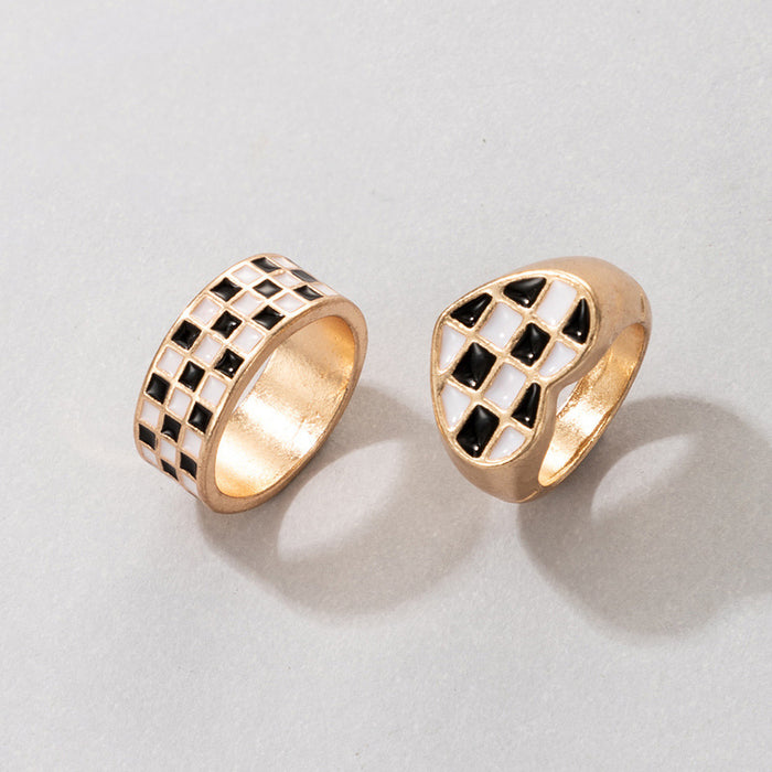 Black and white chess pattern snake shape two-piece ring simple and fashionable women's ring combination