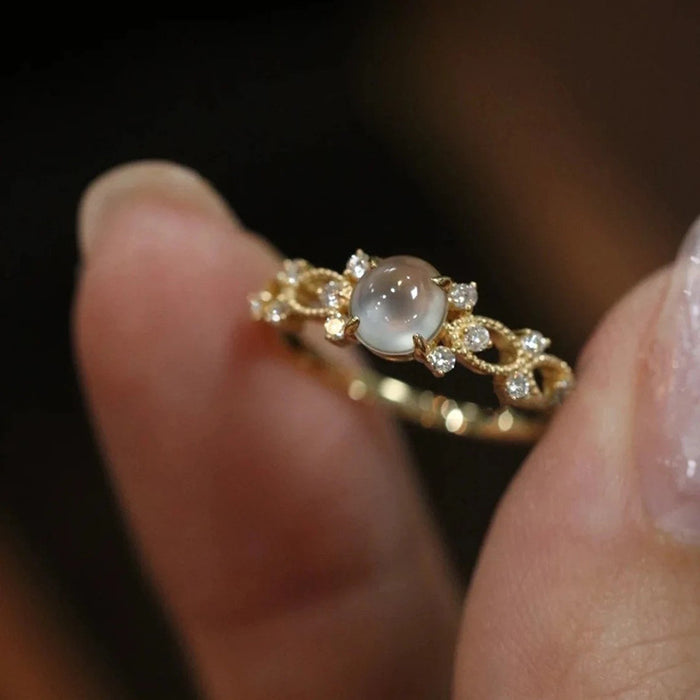 Imitation moonstone ring retro romantic index finger ring exquisite egg-shaped female ring