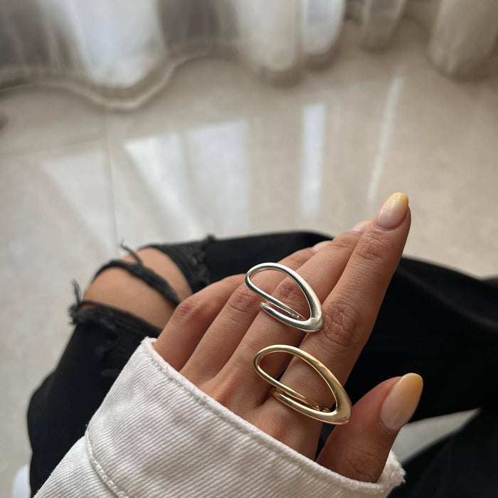 18K Gold Plated Stainless Steel Ring with Wavy Design - High-End Fashion