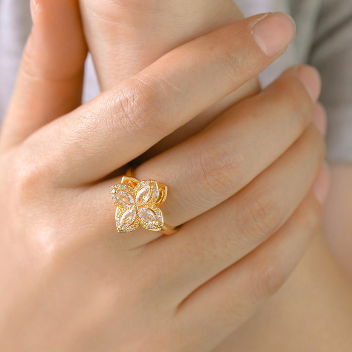 Wholesale micro-pave zircon and diamond-encrusted four-leaf clover flower rotating ring
