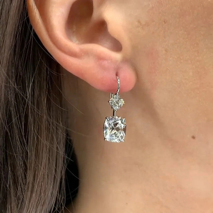 Pendientes sencillos y elegantes con circonitas cuadradas y diamantes simulados