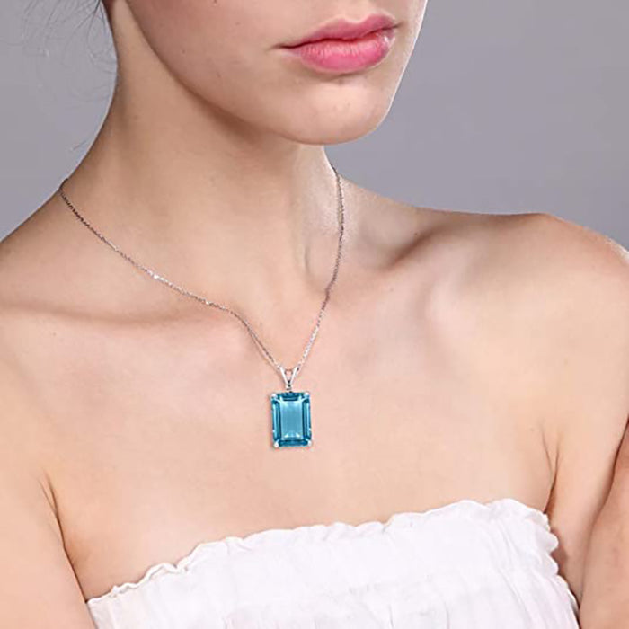 Square four-claw pendant clavicle chain exquisite light luxury necklace