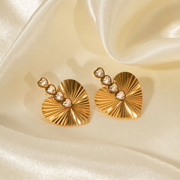 Pendientes de acero inoxidable chapado en oro de 18 quilates con forma de corazón y circonita blanca de estilo vintage europeo: joyería de moda para mujer