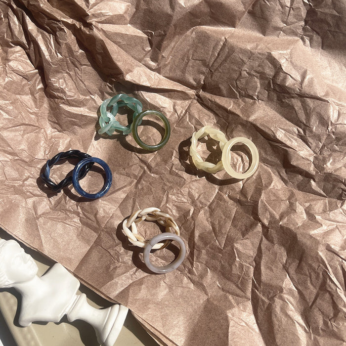 Retro resin chain plain ring set