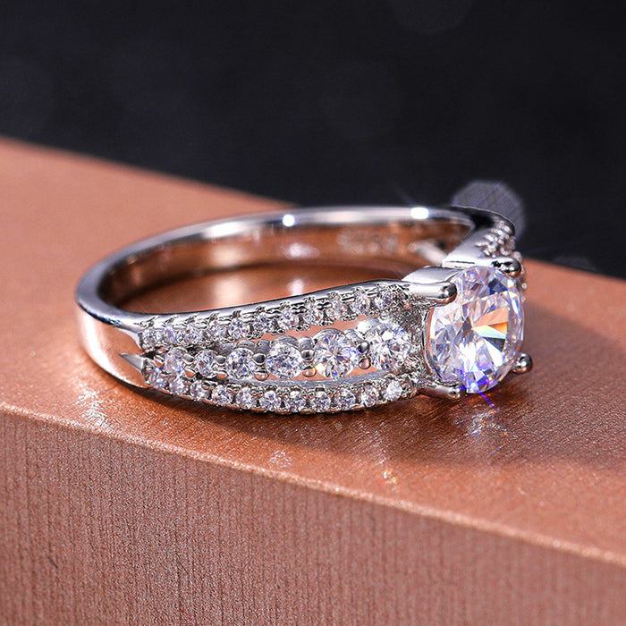 Cluster-set diamond and zircon ring, hollow ladies ring