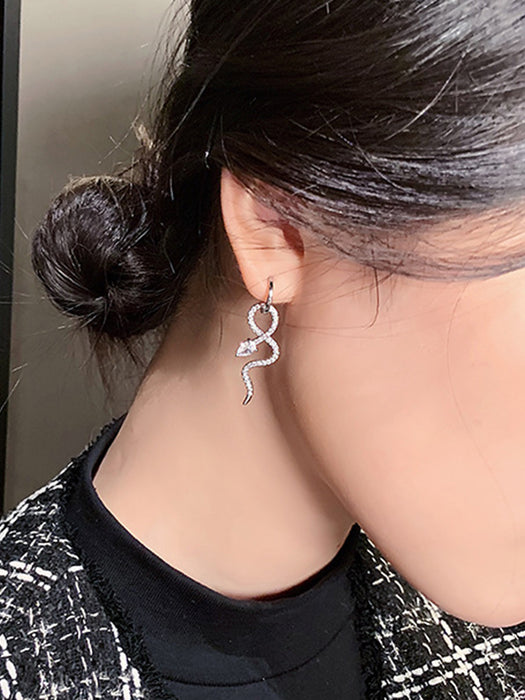 Pendientes de lujo ligeros con forma de serpiente y incrustaciones de diamantes, pendientes de diamantes de imitación exagerados