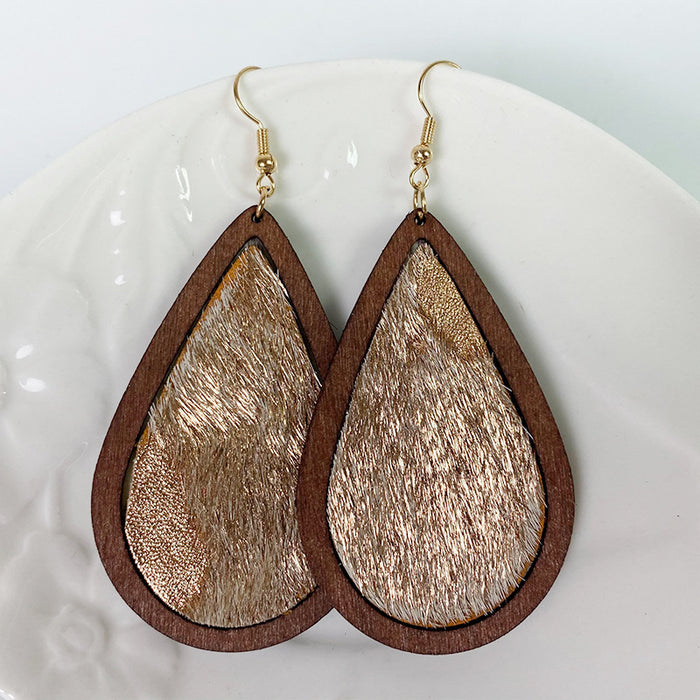 Water drop type wooden earrings