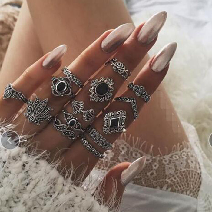 Bohemian Flower Ring Set - 11-Piece Vintage Black Gemstone Rings