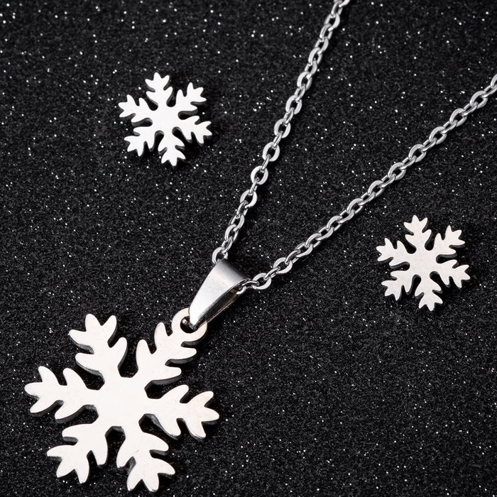 Small snowflake pendant necklace, Christmas light luxury temperament clavicle chain female niche jewelry spot wholesale