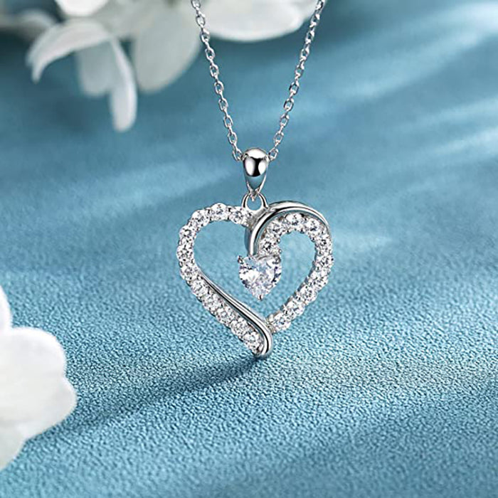 Love Heart Inlaid Zircon Pendant Women's Valentine's Day Necklace