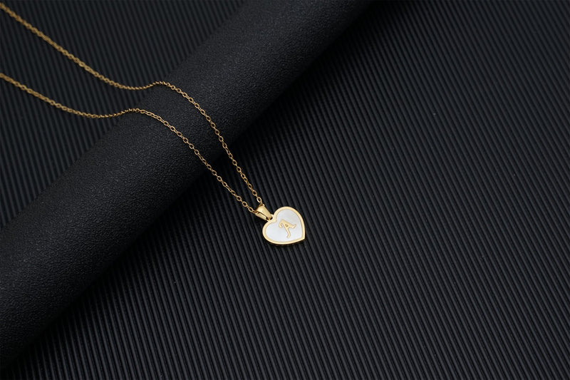 European and American 18K gold heart clavicle necklace, mother-of-pearl pendant letter necklace