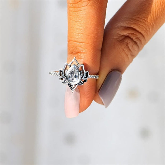 Flame Shaped Lotus Ring Vintage Wide Face Single Ring