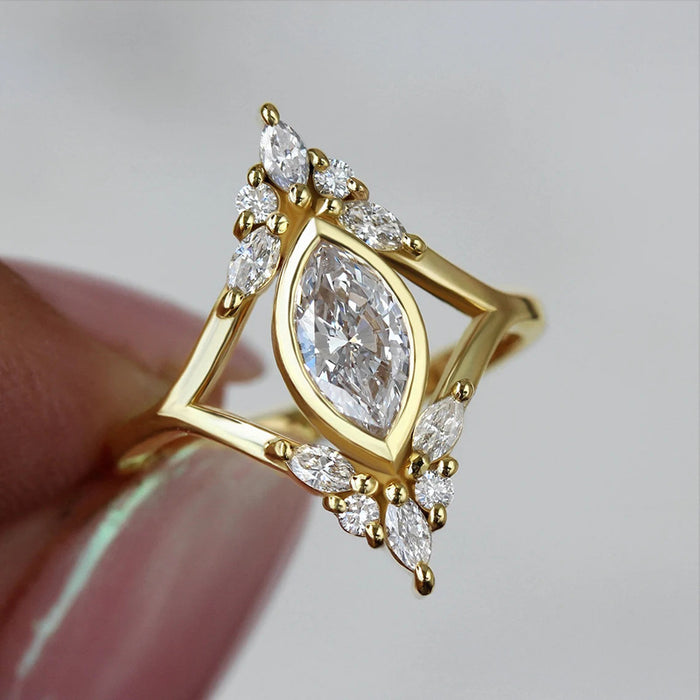 Horse eye geometric design ring fashion light luxury ring engagement popular match