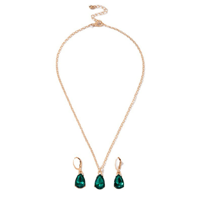 Exaggerated Green Water Drop Pendant Necklace - Statement Piece for Women