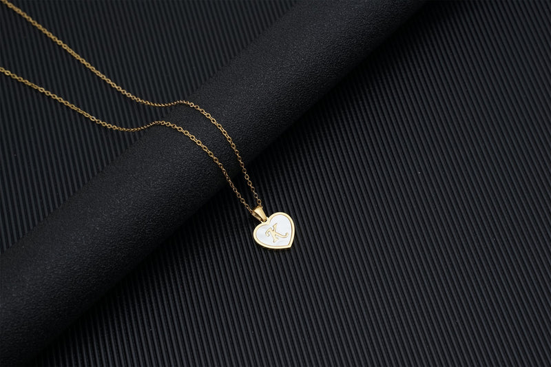 European and American 18K gold heart clavicle necklace, mother-of-pearl pendant letter necklace