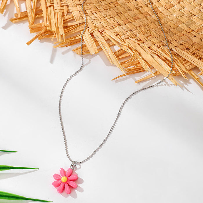 Simple Fresh Pink Resin Flower Single Layer Necklace with Geometric Floral Design