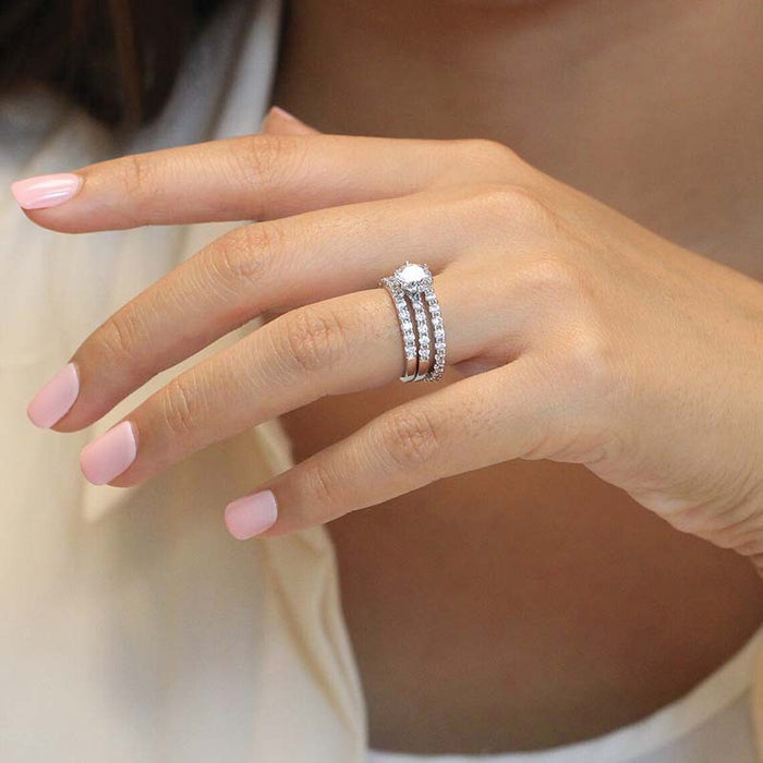 women's simple pinky ring with three diamonds wedding ring