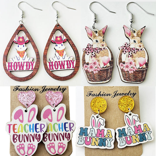 Pendientes de conejito de bosque de Pascua con diseños deportivos de mamá y maestra del oeste