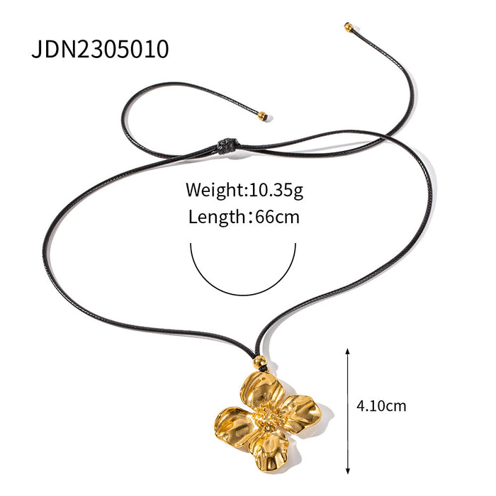 High-End Palace Style 18K Gold-Plated Stainless Steel Necklace - Non-Fading Flower Pendant for Women