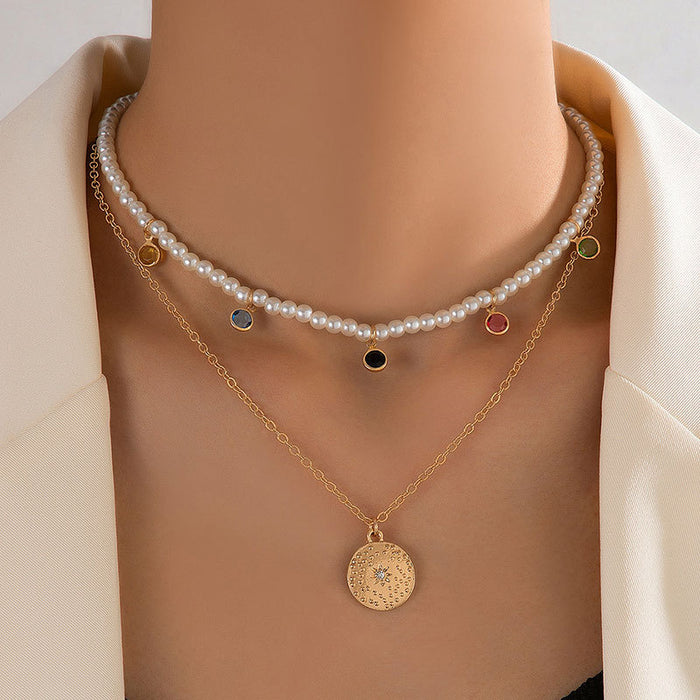 Layered Coin Pendant Necklace with Pearl Accents - Chic and Elegant Design