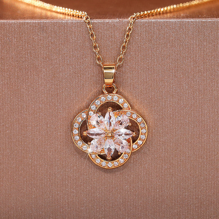 Rose gold flower pendant women's clavicle necklace